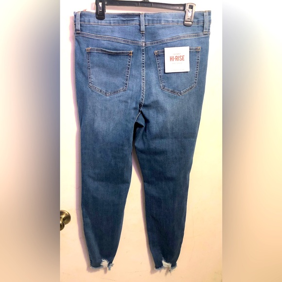 Celebrity Pink, Hi-Rise The Spice, Med Wash Distressed Skinny Jeans W/Raw Hem - Picture 5 of 15